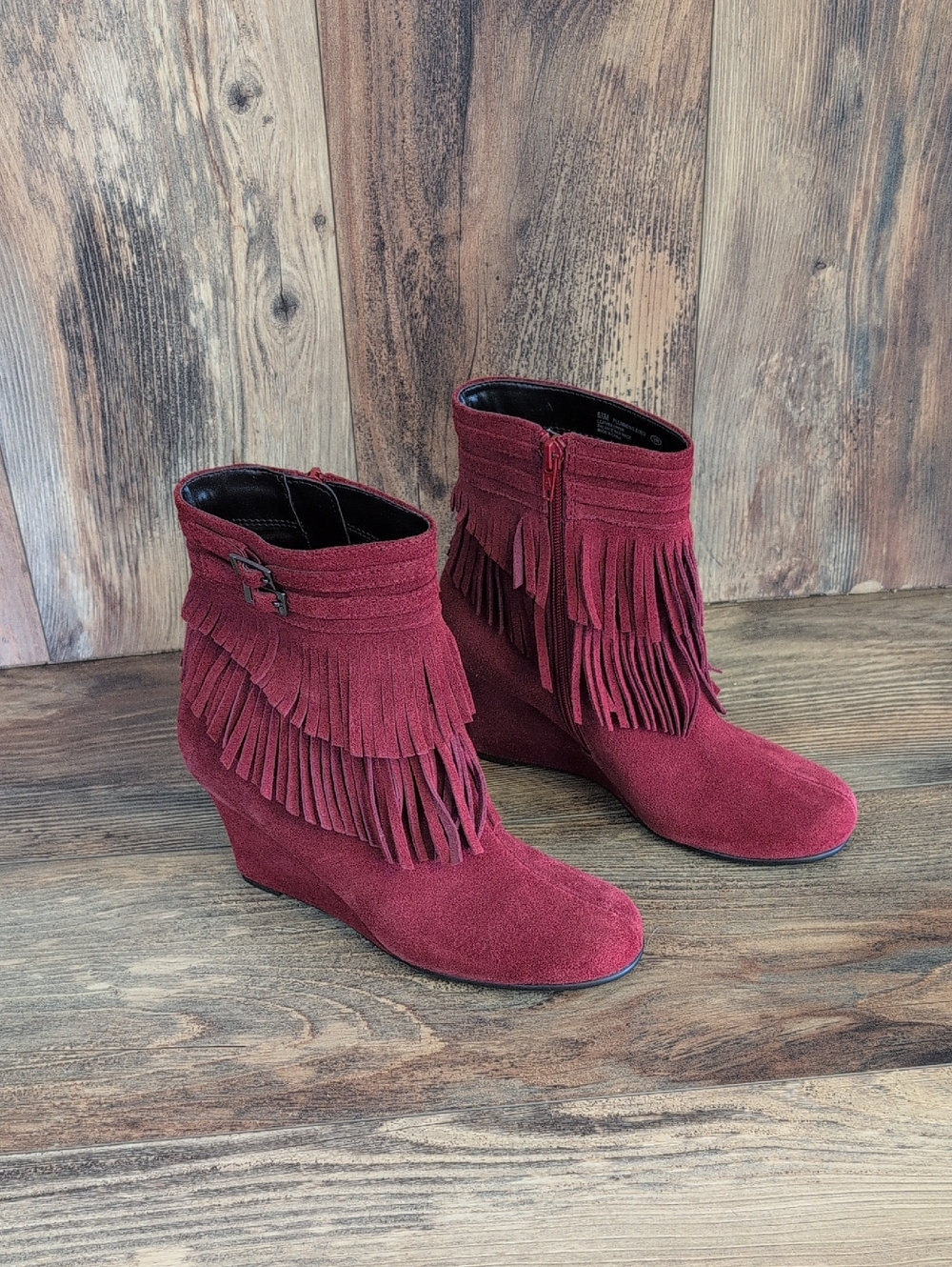 AEROSOLES Burgundy Suede Fringe Wedge Ankle Boots Booties 6.5    M416
